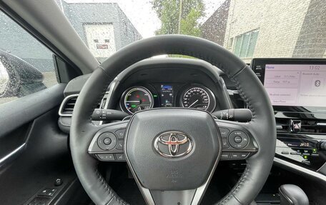 Toyota Camry, 2022 год, 3 650 000 рублей, 17 фотография