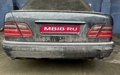Mercedes-Benz E-Класс, 1998 год, 230 000 рублей, 4 фотография