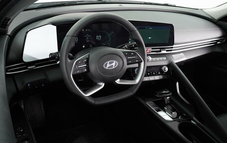 Hyundai Elantra, 2023 год, 2 629 000 рублей, 16 фотография