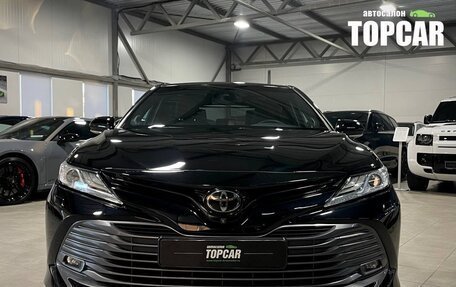 Toyota Camry, 2018 год, 3 199 000 рублей, 2 фотография
