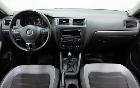 Volkswagen Jetta VI, 2013 год, 1 499 000 рублей, 16 фотография