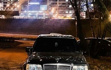 Mercedes-Benz E-Класс, 1995 год, 1 200 000 рублей, 9 фотография