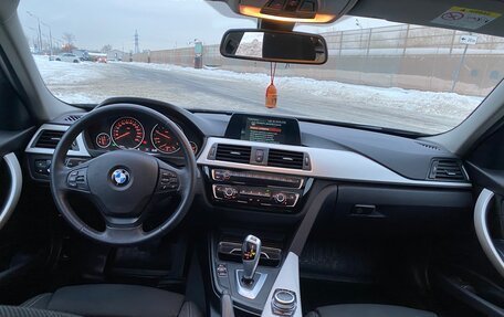 BMW 3 серия, 2018 год, 1 890 000 рублей, 12 фотография