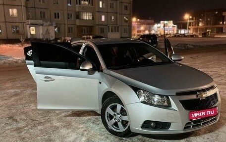 Chevrolet Cruze II, 2012 год, 990 000 рублей, 2 фотография