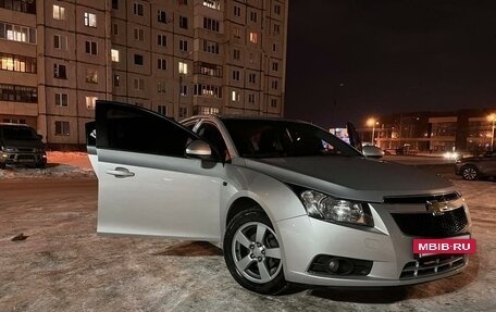 Chevrolet Cruze II, 2012 год, 990 000 рублей, 4 фотография