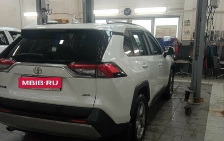 Toyota RAV4, 2021 год, 3 604 000 рублей, 3 фотография