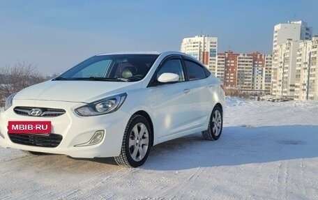 Hyundai Accent IV, 2011 год, 750 000 рублей, 10 фотография