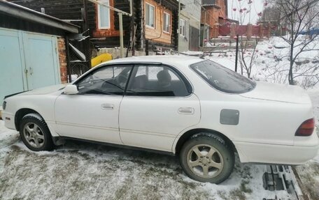 Toyota Vista, 1991 год, 300 000 рублей, 2 фотография
