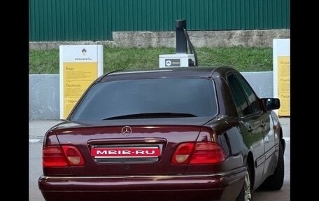 Mercedes-Benz E-Класс, 1995 год, 325 000 рублей, 38 фотография