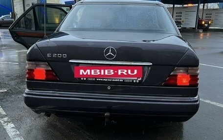 Mercedes-Benz E-Класс, 1993 год, 295 000 рублей, 7 фотография