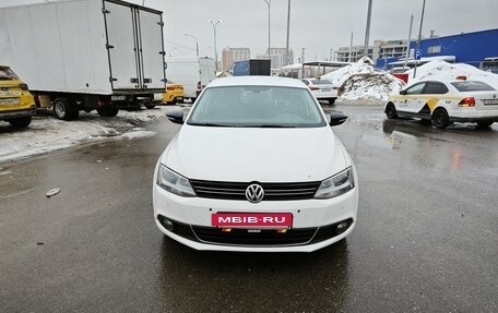 Volkswagen Jetta VI, 2013 год, 1 000 000 рублей, 6 фотография