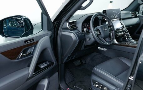 Lexus LX, 2022 год, 18 990 000 рублей, 7 фотография