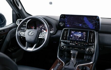 Lexus LX, 2022 год, 18 990 000 рублей, 16 фотография