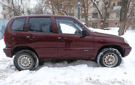 Chevrolet Niva I рестайлинг, 2003 год, 345 000 рублей, 5 фотография