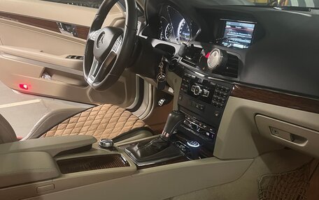 Mercedes-Benz E-Класс, 2013 год, 1 800 000 рублей, 5 фотография
