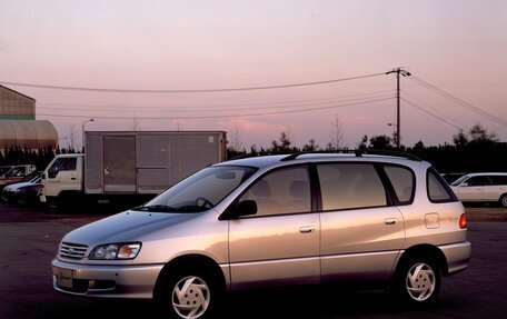Toyota Ipsum II, 1999 год, 580 000 рублей, 1 фотография