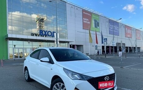 Hyundai Solaris II рестайлинг, 2020 год, 1 560 000 рублей, 8 фотография