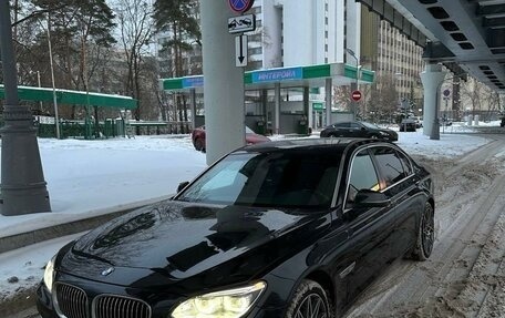 BMW 7 серия, 2012 год, 2 050 000 рублей, 2 фотография
