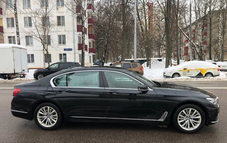 BMW 7 серия, 2018 год, 4 000 000 рублей, 3 фотография