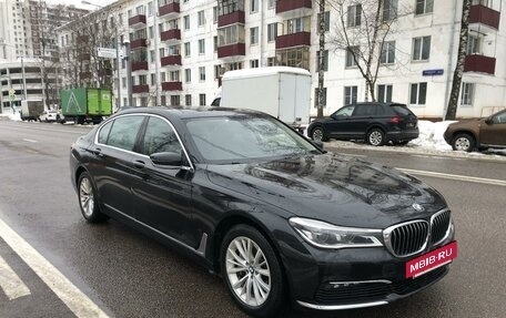BMW 7 серия, 2018 год, 4 000 000 рублей, 2 фотография