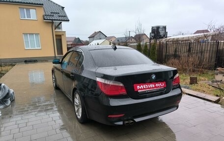 BMW 5 серия, 2004 год, 970 000 рублей, 2 фотография