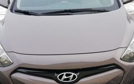 Hyundai i30 II рестайлинг, 2013 год, 1 150 000 рублей, 2 фотография