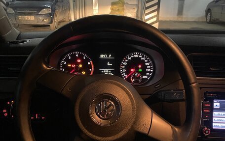 Volkswagen Jetta VI, 2013 год, 1 400 000 рублей, 3 фотография