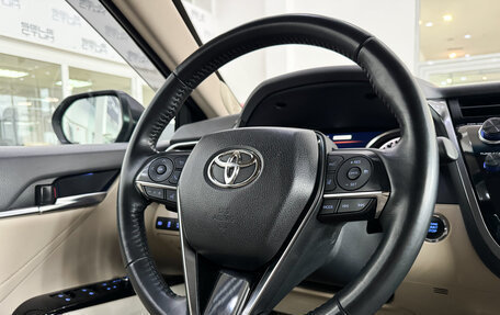 Toyota Camry, 2018 год, 2 998 000 рублей, 12 фотография