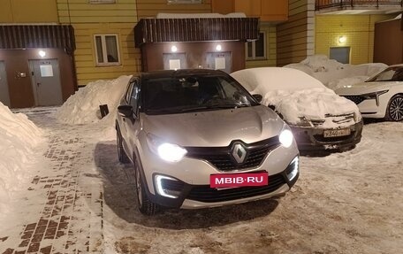 Renault Kaptur I рестайлинг, 2018 год, 2 100 000 рублей, 2 фотография