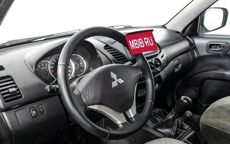 Mitsubishi L200 IV рестайлинг, 2013 год, 1 099 789 рублей, 11 фотография