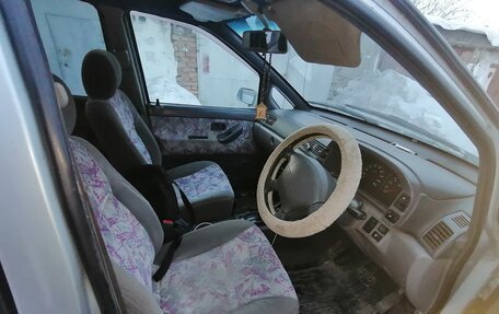 Nissan Prairie III, 1997 год, 120 000 рублей, 6 фотография