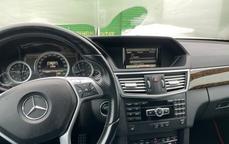 Mercedes-Benz E-Класс, 2012 год, 2 200 000 рублей, 5 фотография