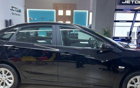 Chevrolet Monza, 2023 год, 2 180 000 рублей, 3 фотография