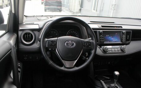 Toyota RAV4, 2017 год, 2 850 000 рублей, 19 фотография