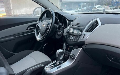 Chevrolet Cruze II, 2014 год, 920 000 рублей, 9 фотография