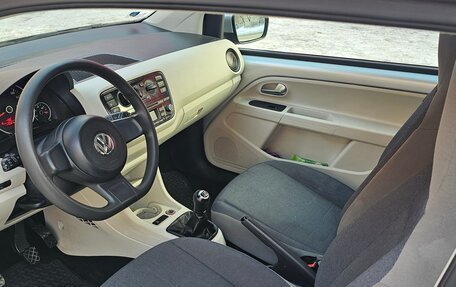 Volkswagen up! I рестайлинг, 2012 год, 890 000 рублей, 9 фотография