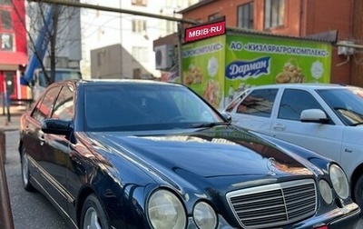 Mercedes-Benz E-Класс, 2000 год, 780 000 рублей, 1 фотография