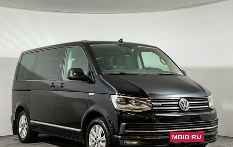 Volkswagen Multivan T6 рестайлинг, 2019 год, 4 297 000 рублей, 3 фотография