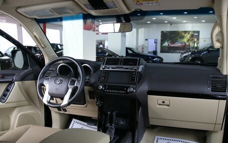 Toyota Land Cruiser Prado 150 рестайлинг 2, 2016 год, 3 249 000 рублей, 5 фотография