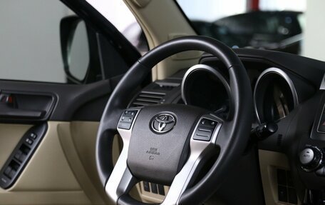 Toyota Land Cruiser Prado 150 рестайлинг 2, 2016 год, 3 249 000 рублей, 8 фотография