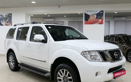 Nissan Pathfinder, 2010 год, 1 349 000 рублей, 13 фотография