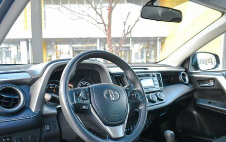 Toyota RAV4, 2017 год, 2 826 400 рублей, 5 фотография
