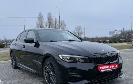 BMW 3 серия, 2019 год, 3 250 000 рублей, 3 фотография