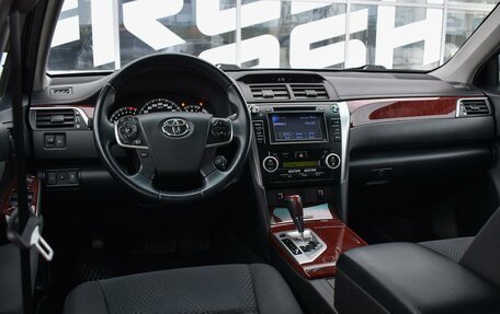 Toyota Camry, 2013 год, 1 899 000 рублей, 6 фотография
