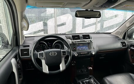 Toyota Land Cruiser Prado 150 рестайлинг 2, 2016 год, 4 020 000 рублей, 6 фотография