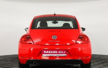 Volkswagen Beetle, 2013 год, 2 199 000 рублей, 6 фотография