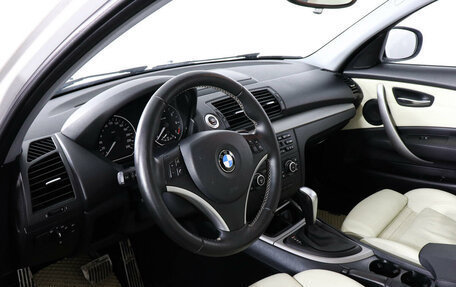 BMW 1 серия, 2010 год, 999 000 рублей, 12 фотография