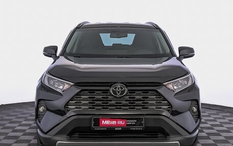 Toyota RAV4, 2021 год, 3 630 000 рублей, 1 фотография
