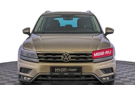 Volkswagen Tiguan II, 2018 год, 2 890 000 рублей, 13 фотография