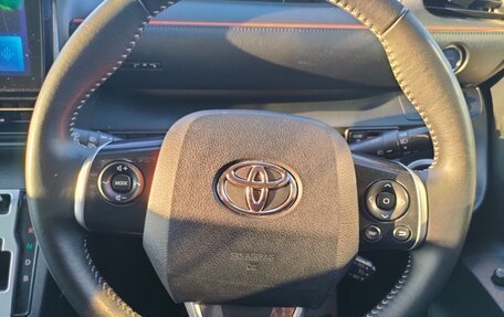 Toyota Sienta II, 2019 год, 1 685 000 рублей, 33 фотография